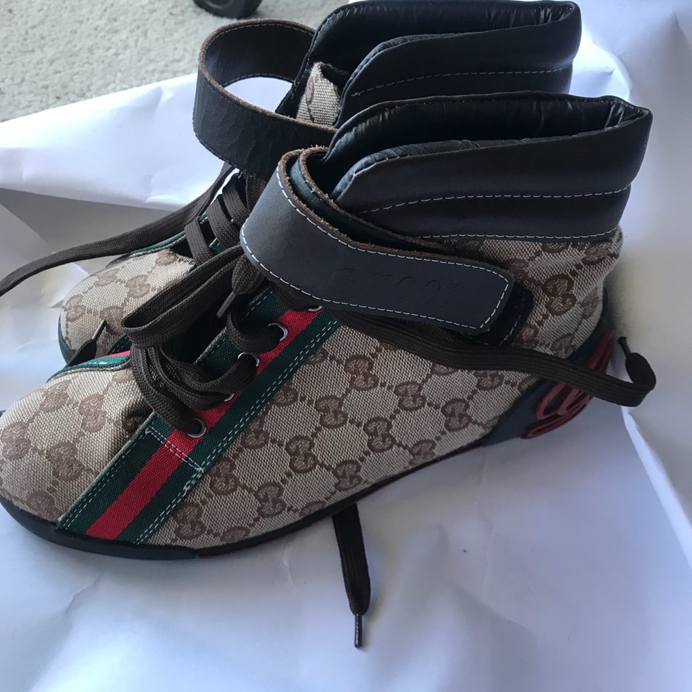 Gucci sneakers size 9-10